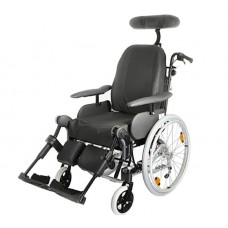 Кресло-коляска Invacare Rea Azalea с принадлежностями, 44см Кресло-коляска Invacare Rea Azalea с принадлежностями, 44см